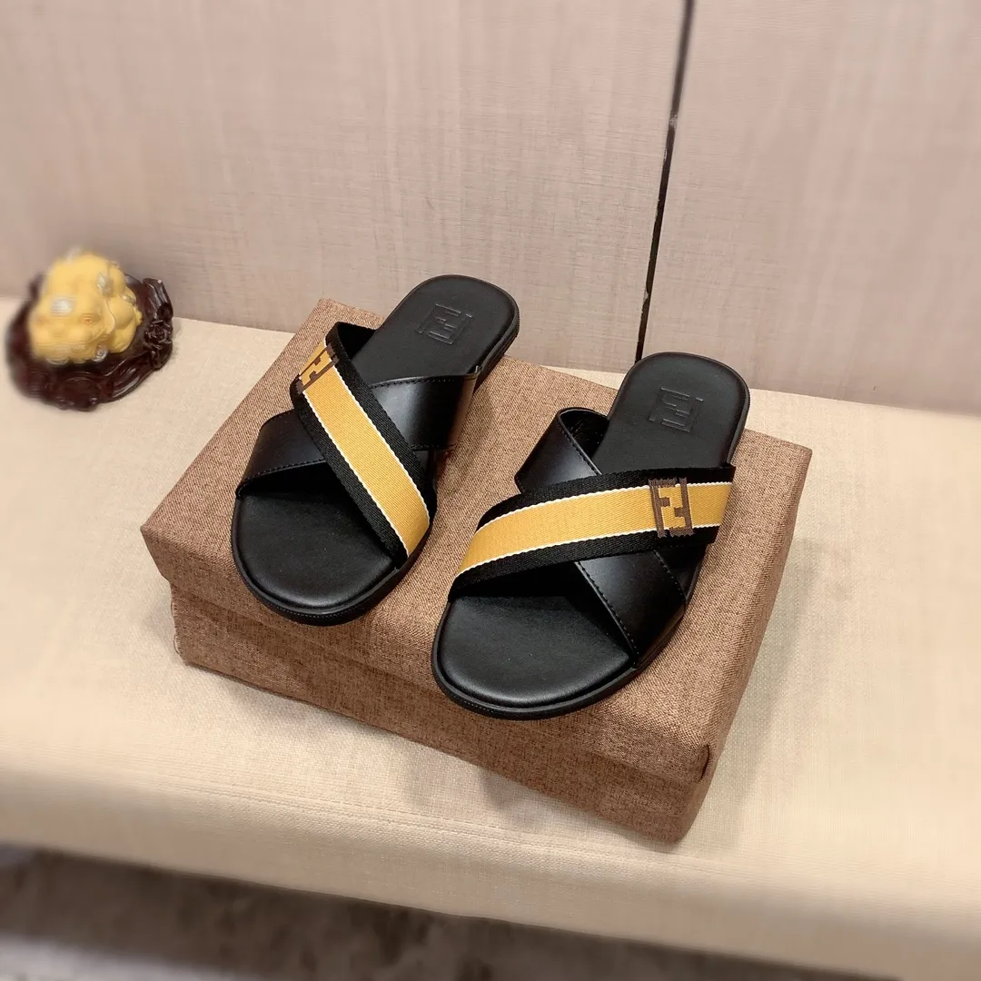 Slippers: New model: Factory price: 220💰💰🎩🎩🔥🔥《 Fendi FENDI* 》Series of slippers top purchasing agent 🔍🔍Men's 2022 counters are on sale simultaneously, original imported cowhide from Italy, exquisite workmanship,), sole: (super comfortable) original sole provided by the original factory, ⚠️ The exclusive double-layer movable molded bottom is super comfortable⚠️, the real thing is more beautiful🎬The real thing is more beautiful🔍🔍original order quality, you can enter and leave the counter at will, the correct size is 38-44, you can order 45. Long-term availability 266